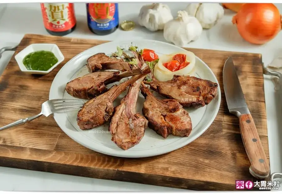 Smoked Pork Ribs,Smoked beef,Smoked lamb,Smoked duck breast,Smoked brisket,Smoked Ribs,美式燻肉,煙燻帶骨牛小排,美式煙燻,德州燒烤,Smoked meat,煙燻嫩肩牛排,阿根廷烤肉