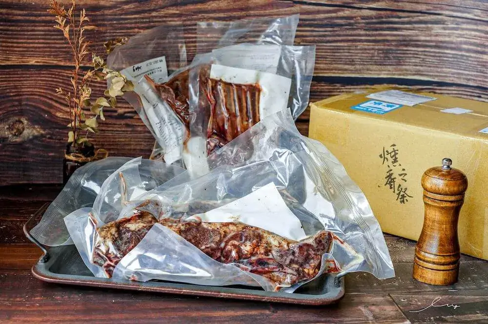 Smoked Pork Ribs,Smoked beef,Smoked lamb,Smoked duck breast,Smoked brisket,Smoked Ribs,美式燻肉,煙燻帶骨牛小排,美式煙燻,德州燒烤,Smoked meat,煙燻嫩肩牛排,阿根廷烤肉