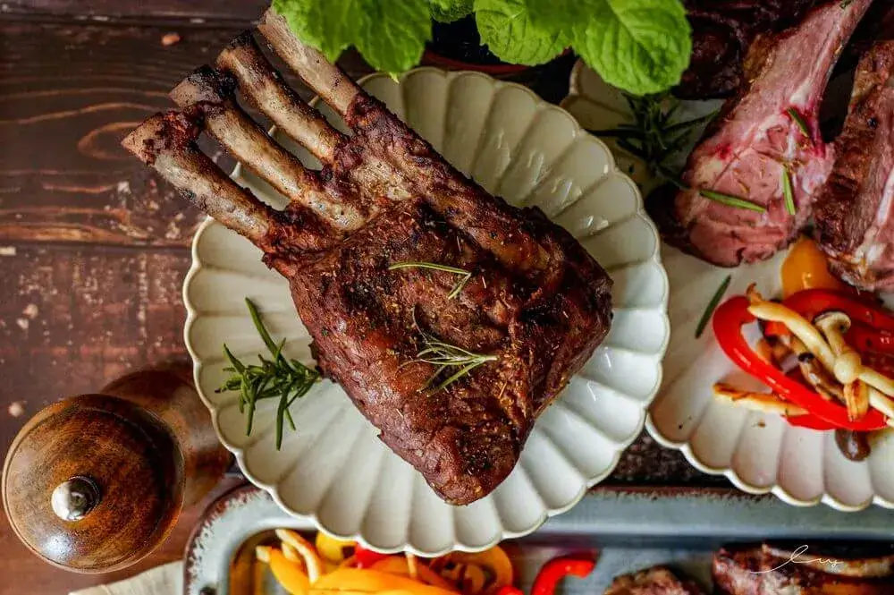 Smoked Pork Ribs,Smoked beef,Smoked lamb,Smoked duck breast,Smoked brisket,Smoked Ribs,美式燻肉,煙燻帶骨牛小排,美式煙燻,德州燒烤,Smoked meat,煙燻嫩肩牛排,阿根廷烤肉