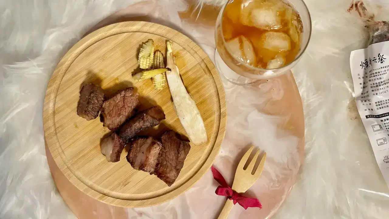 Smoked Pork Ribs,Smoked beef,Smoked lamb,Smoked duck breast,Smoked brisket,Smoked Ribs,美式燻肉,煙燻帶骨牛小排,美式煙燻,德州燒烤,Smoked meat,煙燻嫩肩牛排,阿根廷烤肉